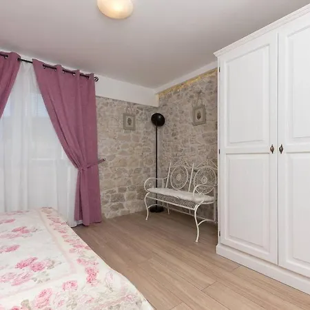 Semesterbostad Lavanda Drvenik (Split-Dalmatia)